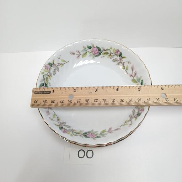 Set of 4 Fruit Dessert Bowls Regency Rose Creative Fine China Pink Floral [OO] - Picture 7 of 10